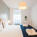 Flh Chiado Sunny Apartment